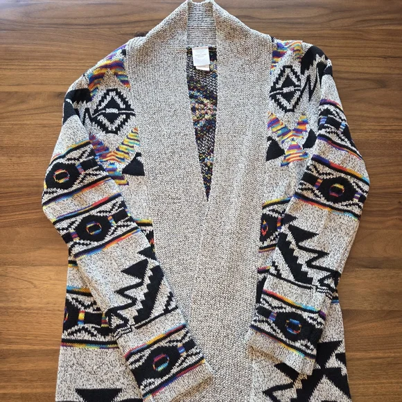 Northern Angel Boho Southwestern Aztec Cardigan Duster Sweater, Size Medium - Picture 9 of 10